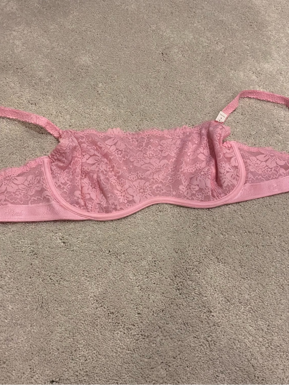 Victoria's Secret Pink Floral Lace Underwire Bra